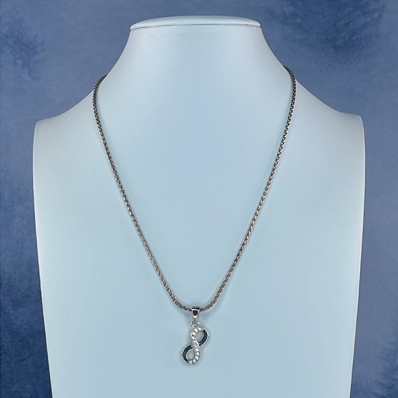 Silver 925 Infinity Crystal Necklace - Picture 3 of 9